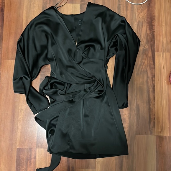 BLACK MINI DRESS - Picture 4 of 6